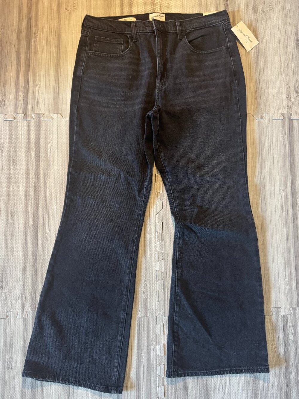 NWT Universal Thread Women's Black High Rise Flare Jeans